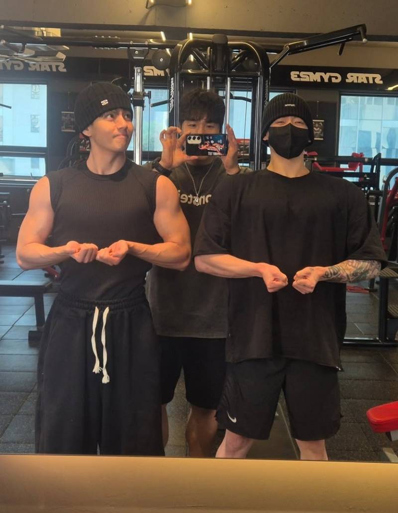 현재 𝙅𝙊𝙉𝙉𝘼 충격적이라는 뷔 정국 몸 상태.JPG | 인스티즈