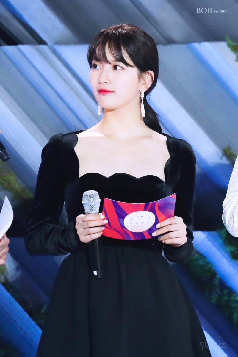 백상예술대상에서만 드레스 무려 21벌 입었다는 수지 드레스 모음 (데이터주의) | 인스티즈