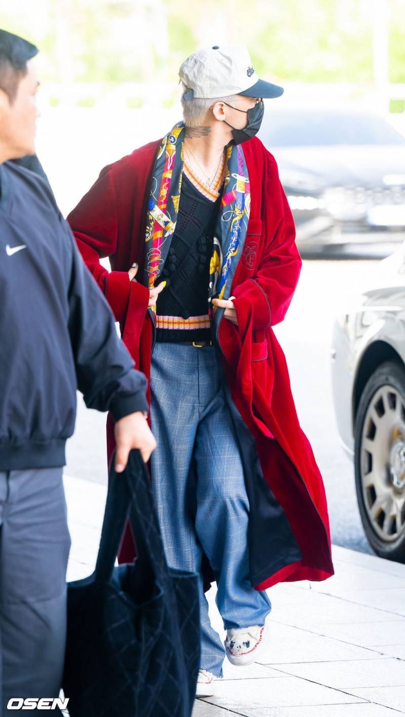 지디가 최근에 새로 빠졌다는 패션 스타일.jpg | 인스티즈