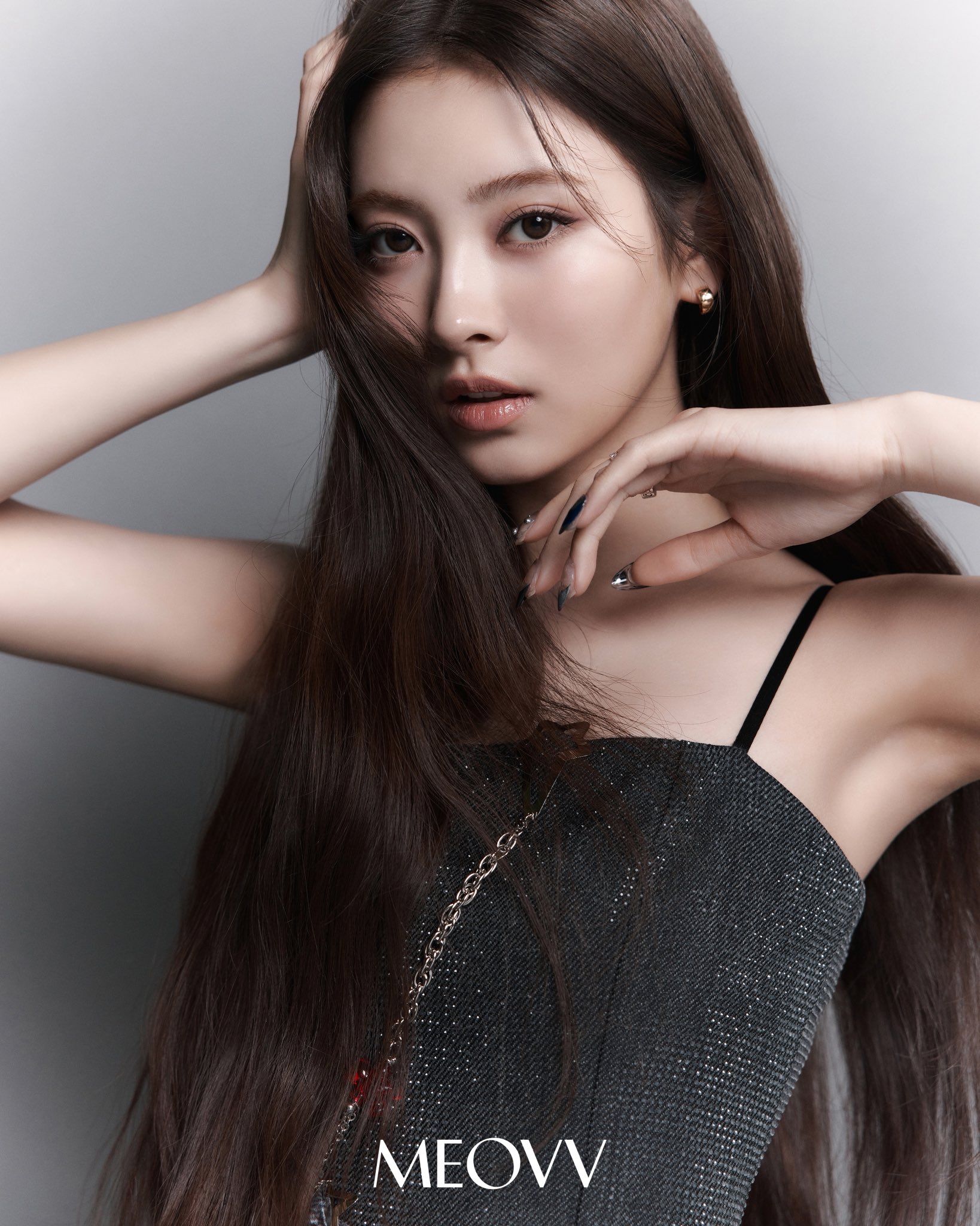 [정보/소식] MEOVV (미야오) THE 1st EP ALBUM [MY EYES OPEN VVIDE] 'DROP TOP' CONCEPT PHOTO D-2 | 인스티즈