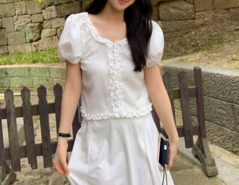 [잡담] 익들아 이 옷 두개 주문 직전인데 어때~???? | 인스티즈