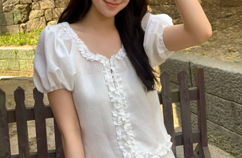 [잡담] 익들아 이 옷 두개 주문 직전인데 어때~???? | 인스티즈