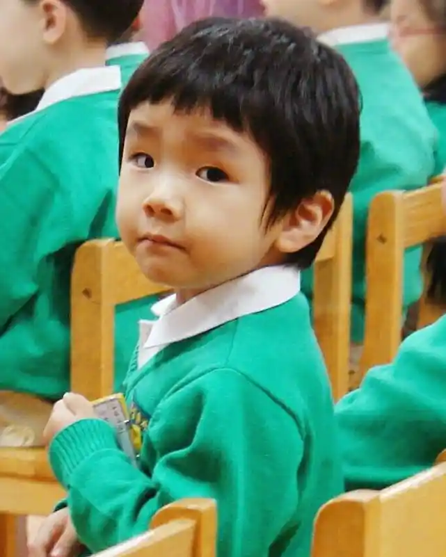 김운학 운왼 운른 뉴 셀피 (2) webp + 어릴 때 사진 (1) webp 공유 | 인스티즈