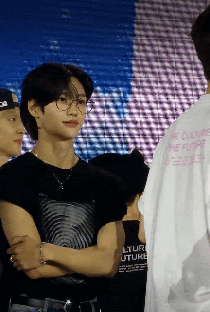 [잡담] 원빈 진짜 몸프레임 넘 예뿌다... | 인스티즈