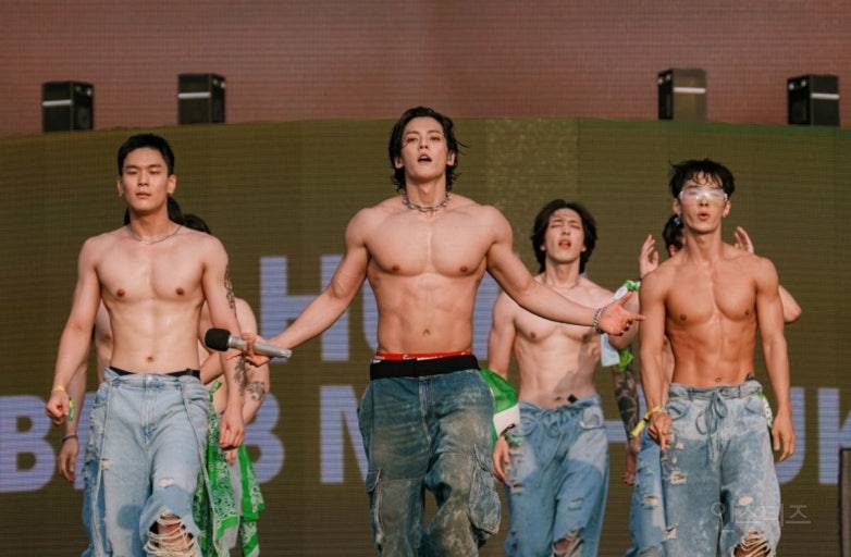 난이도 극악이라는 워터밤 무대 현실.jpg | 인스티즈