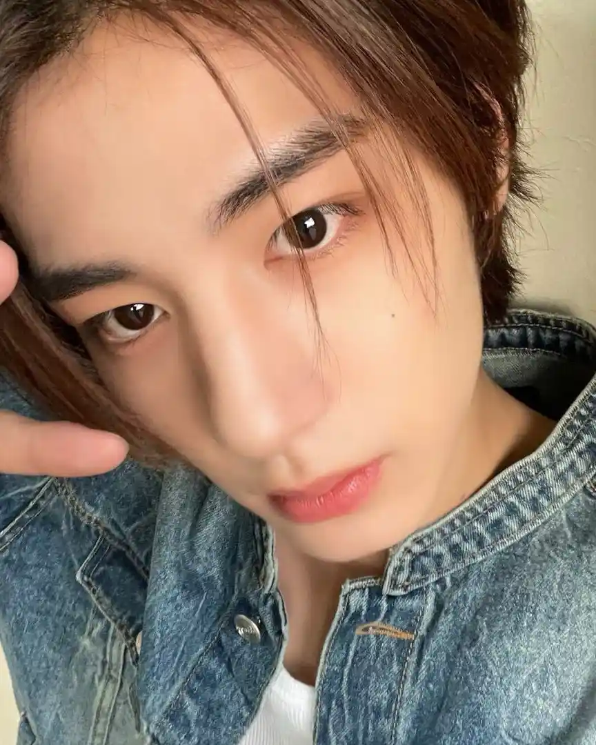 김이한 김동현 햔왼 햔른 남찍사 셀피 고화질 (8) webp 공유 | 인스티즈