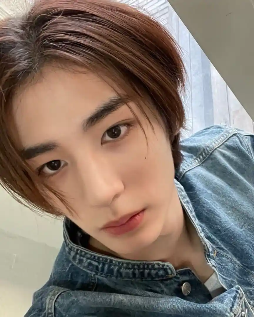 김이한 김동현 햔왼 햔른 남찍사 셀피 고화질 (8) webp 공유 | 인스티즈