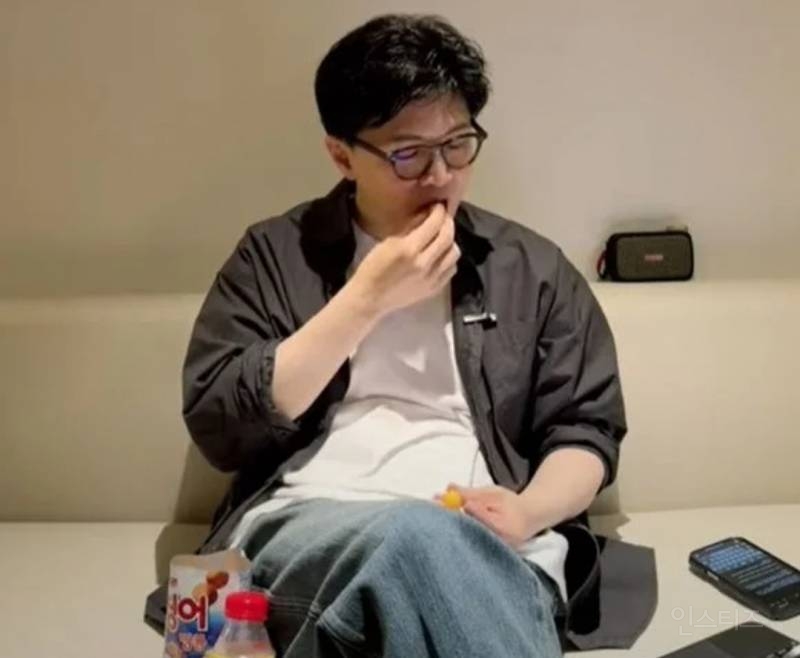  김문수 나몰라라하는 국힘 경선주자들…&apos;라방&apos;에 구름위 등산중