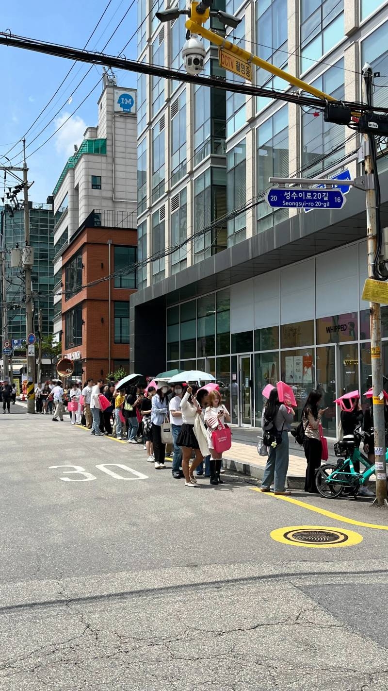 오늘자 성수 무신사 뷰티 팝업 | 인스티즈