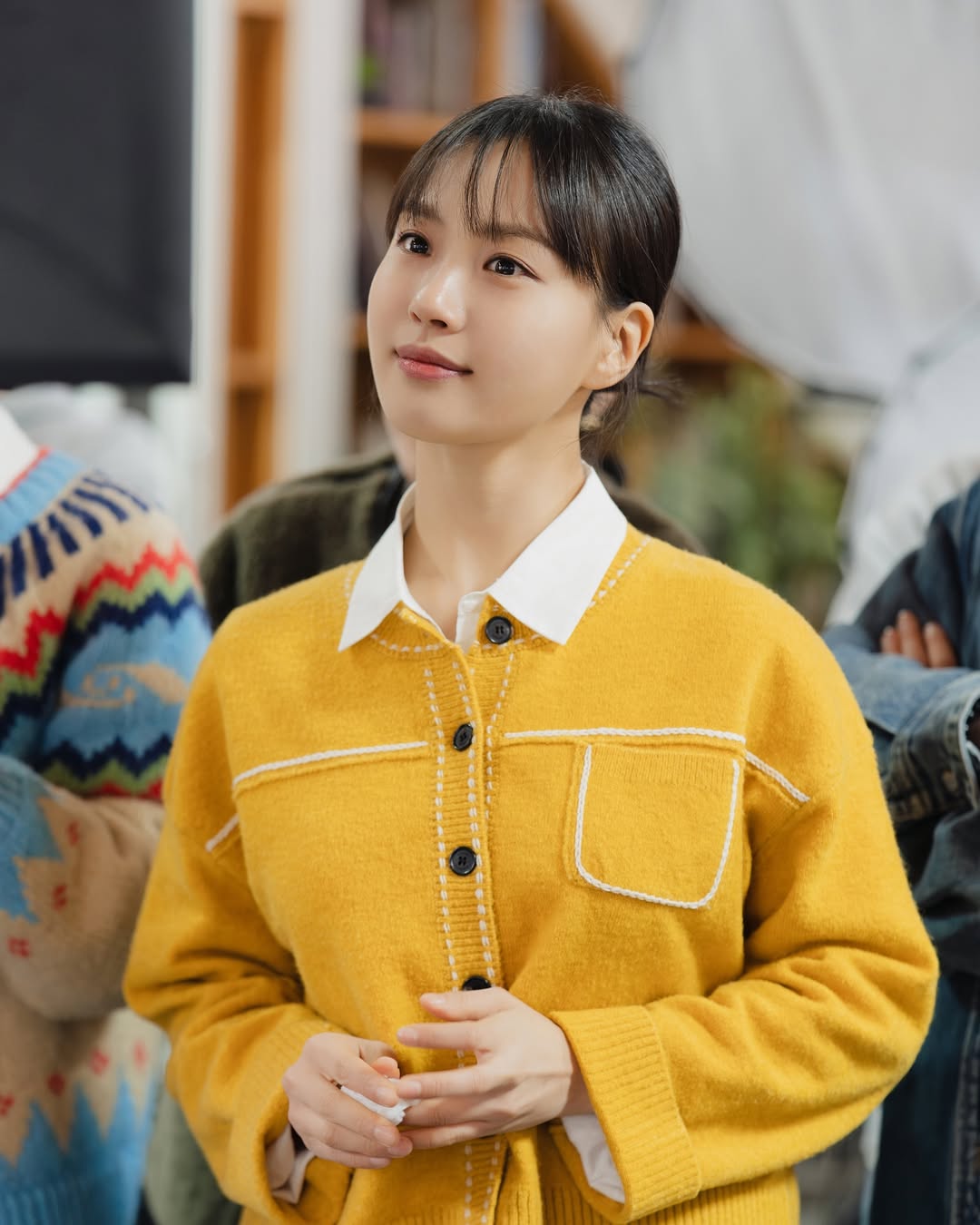 짱귀짱예인 고민시 &lt;당신의 맛&gt; 포스터 촬영 비하인드 컷 | 인스티즈