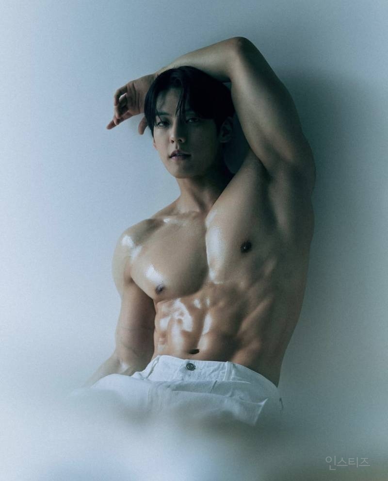 수납형이라는 레전드 힘숨찐 남돌.jpg | 인스티즈