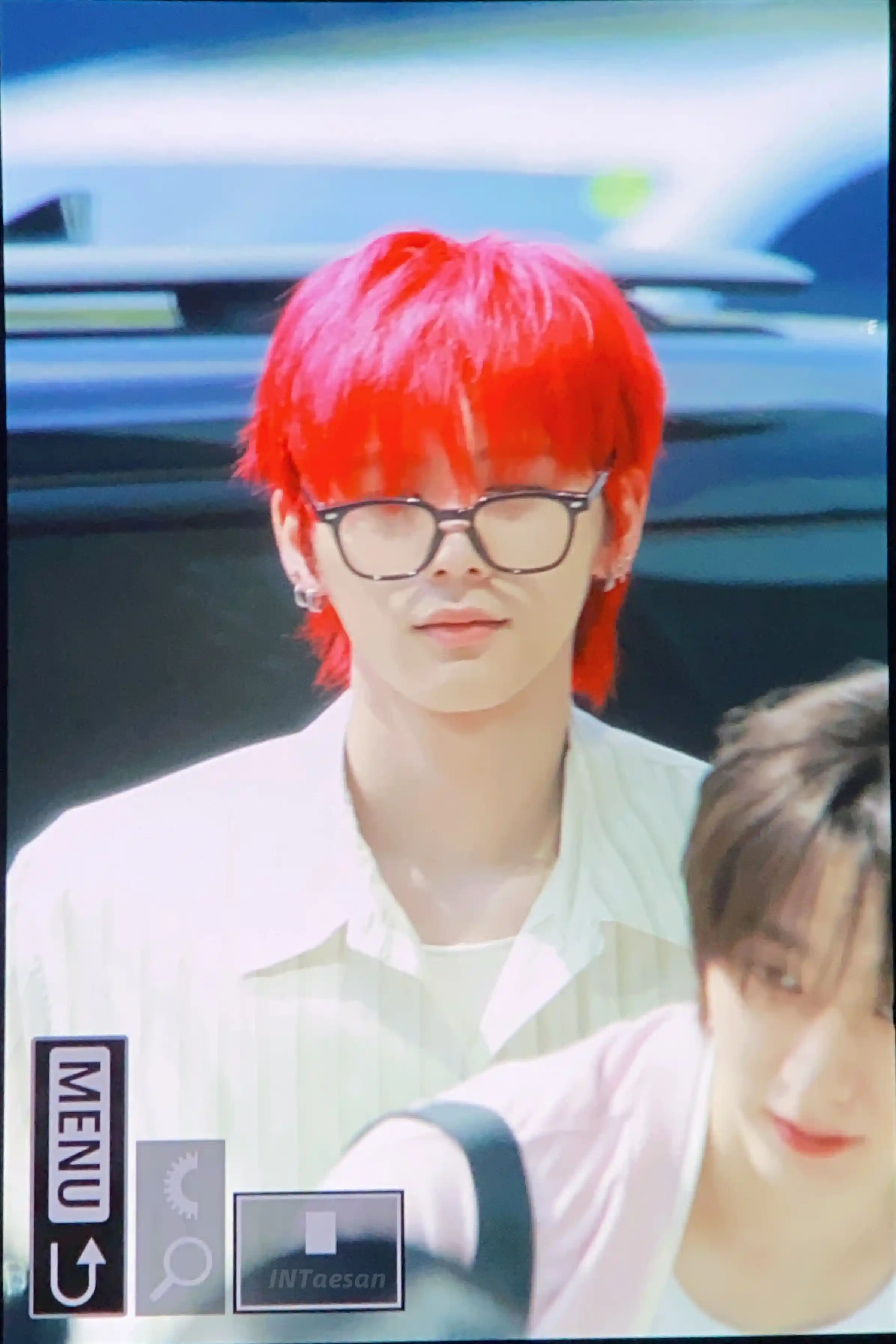 한태산 한동민 탯왼 탯른 프리뷰 (21) webp 공유 얘는 대통령 선거일에 어쩌려고 머리를 빨간색으로 염색했을까 | 인스티즈