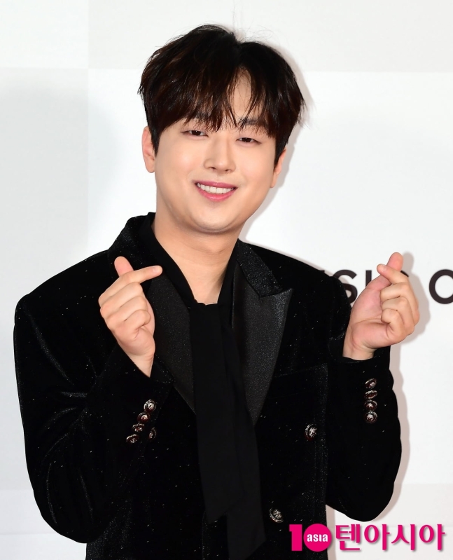 [정보/소식] "전 국민 앞에서 성관계" 이찬원도 질색했다…알몸으로 침실서 사망 ('셀럽병사') | 인스티즈