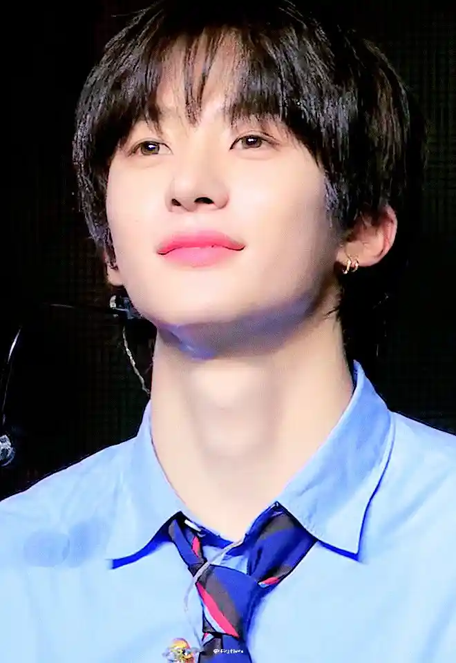 크오 하자고 조르고 싶네요 이찬영 톤왼 톤른 고화질 프리뷰 영통팬싸 (17) webp 공유 | 인스티즈