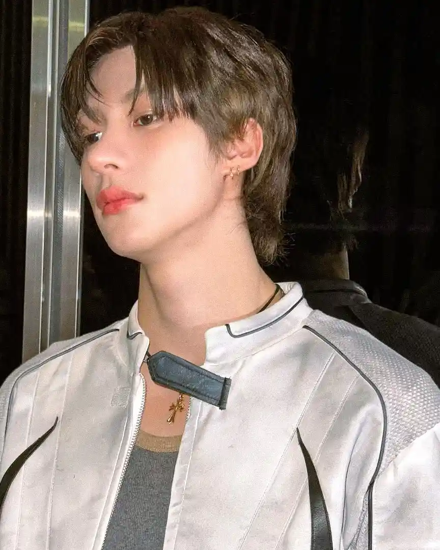 크오 하자고 조르고 싶네요 이찬영 톤왼 톤른 고화질 프리뷰 영통팬싸 (17) webp 공유 | 인스티즈