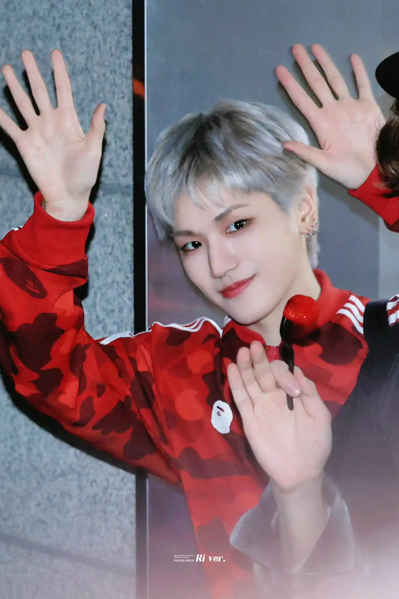 이상혁 이리우 링왼 링른 고화질 프리뷰 남찍사 (4:5/5:4) 공유 새 짤이 영원히 파묘되는 게 진짜 무서운 것 같아요 | 인스티즈