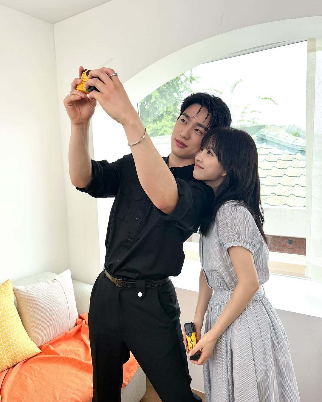 남주 배우가 여주 배우보다 4살 연하인 오늘 첫방하는 로맨틱 성장 드라마 | 인스티즈