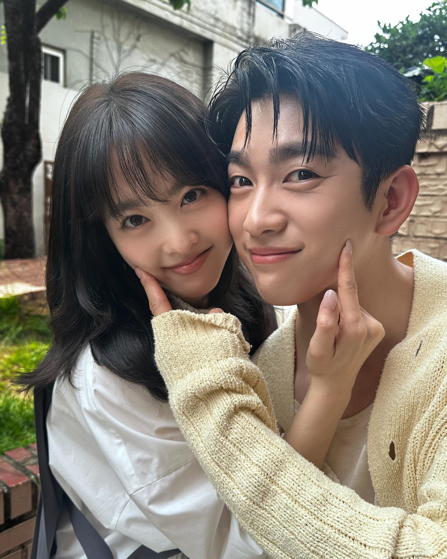 남주 배우가 여주 배우보다 4살 연하인 오늘 첫방하는 로맨틱 성장 드라마