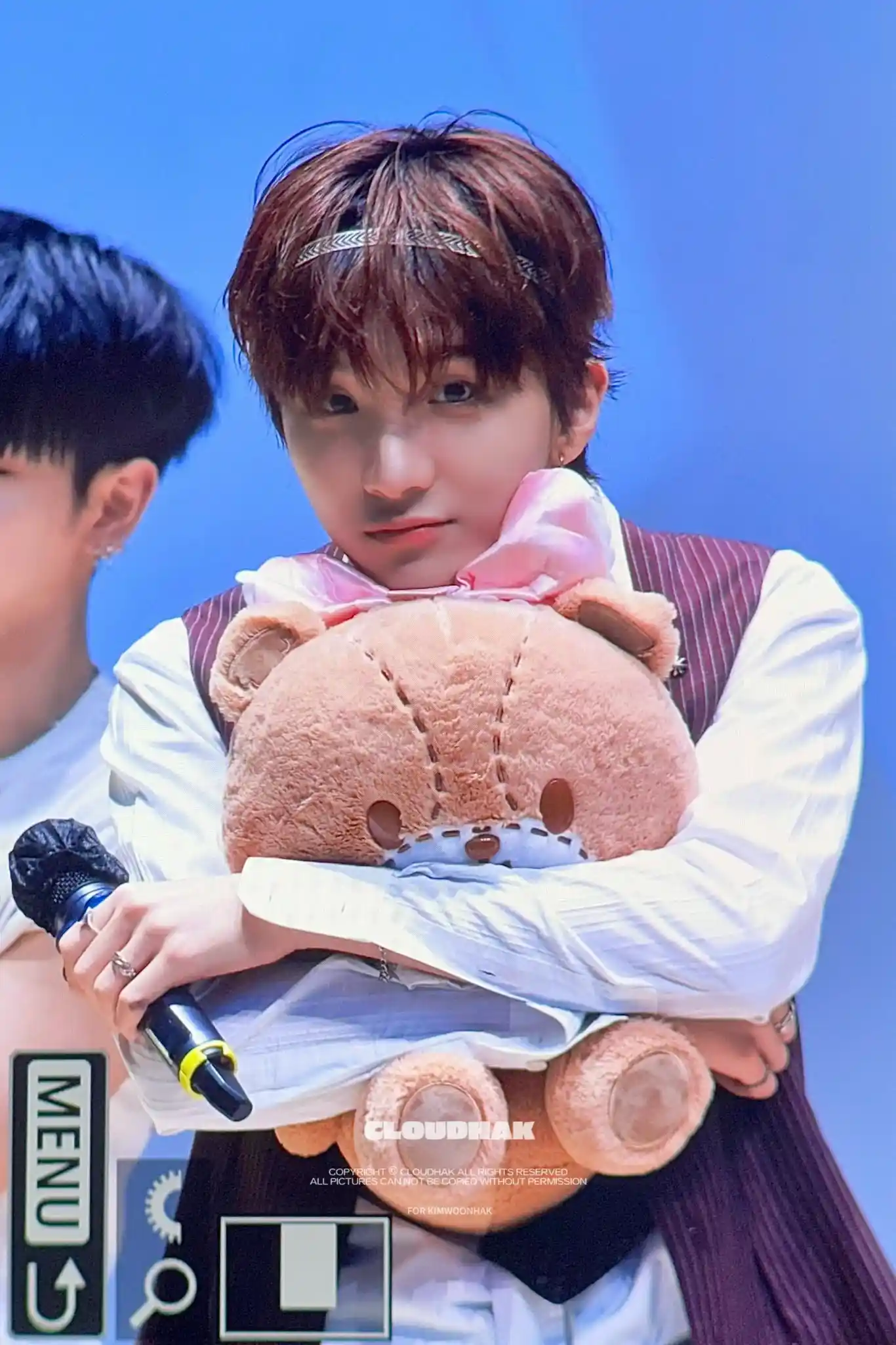 김운학 운왼 운른 프리뷰 고화질 남찍사 (66) webp 공유 | 인스티즈