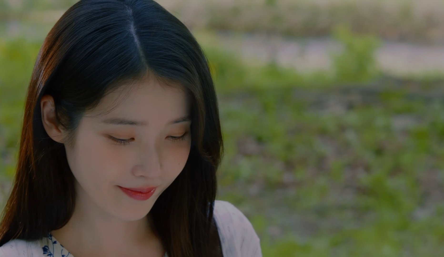 드디어 공개된 아이유 &lt;Never ending story&gt; 뮤직비디오 남자주인공….jpg | 인스티즈