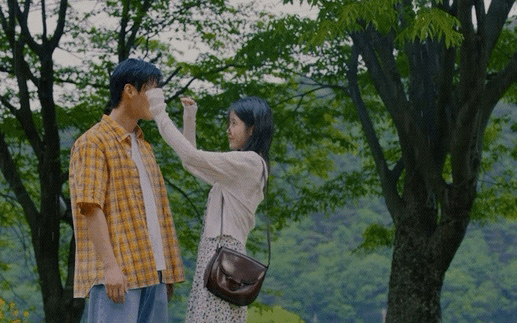 드디어 공개된 아이유 &lt;Never ending story&gt; 뮤직비디오 남자주인공….jpg | 인스티즈