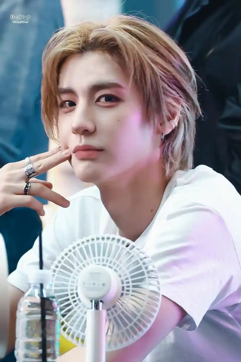 김이한 김동현 햔왼 햔른 프리뷰 고화질 (60) webp 공유 가끔 그런 생각을 해요 내적인 아름다움이란 얼마나 부질없는 것인지 다음 생이 있다면 이 얼굴로 태어나고 싶어요 | 인스티즈