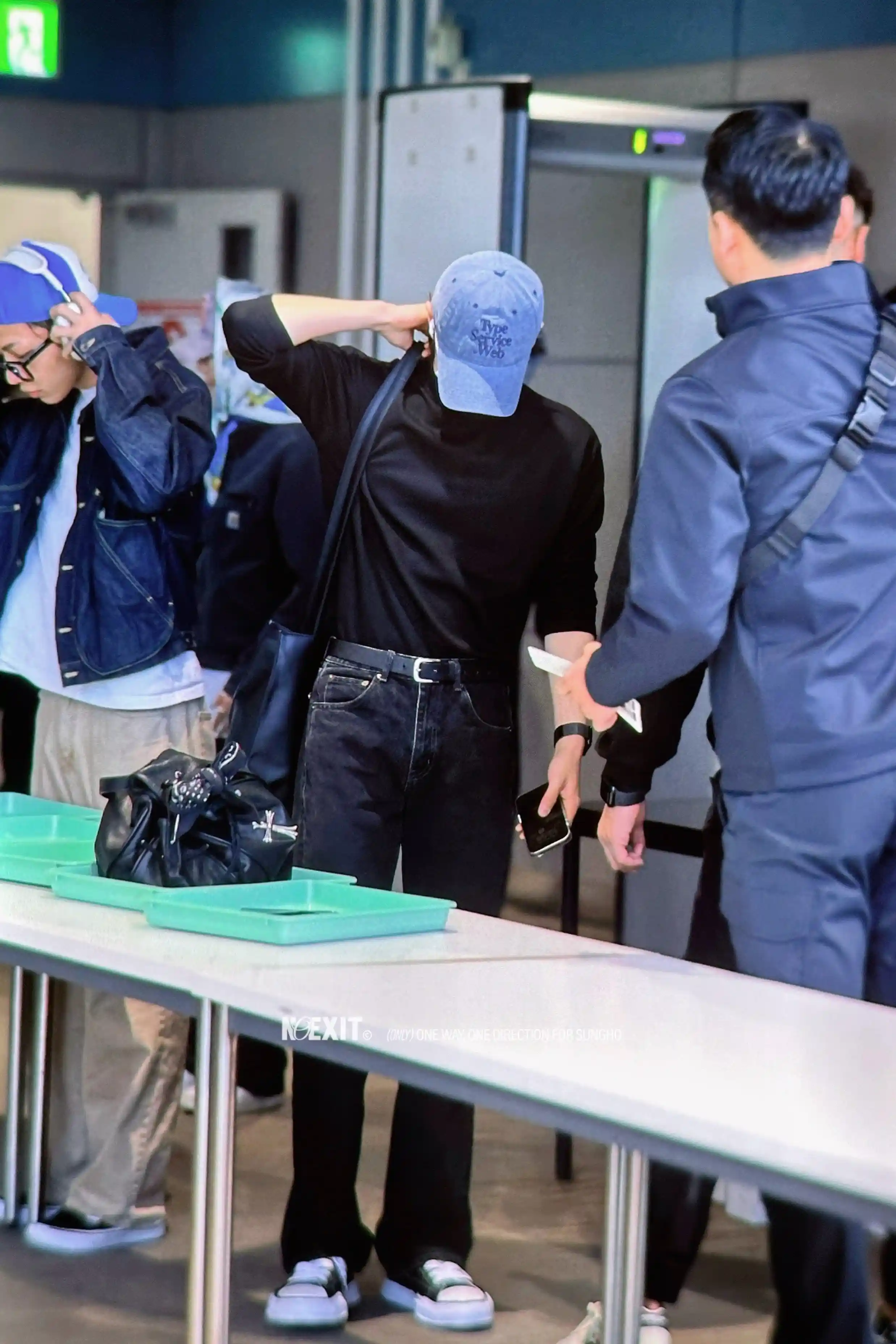 박성호 호왼 호른 프리뷰 고화질 (61) webp 지금보다 파랗게 더 더 파랗게 🌊 | 인스티즈