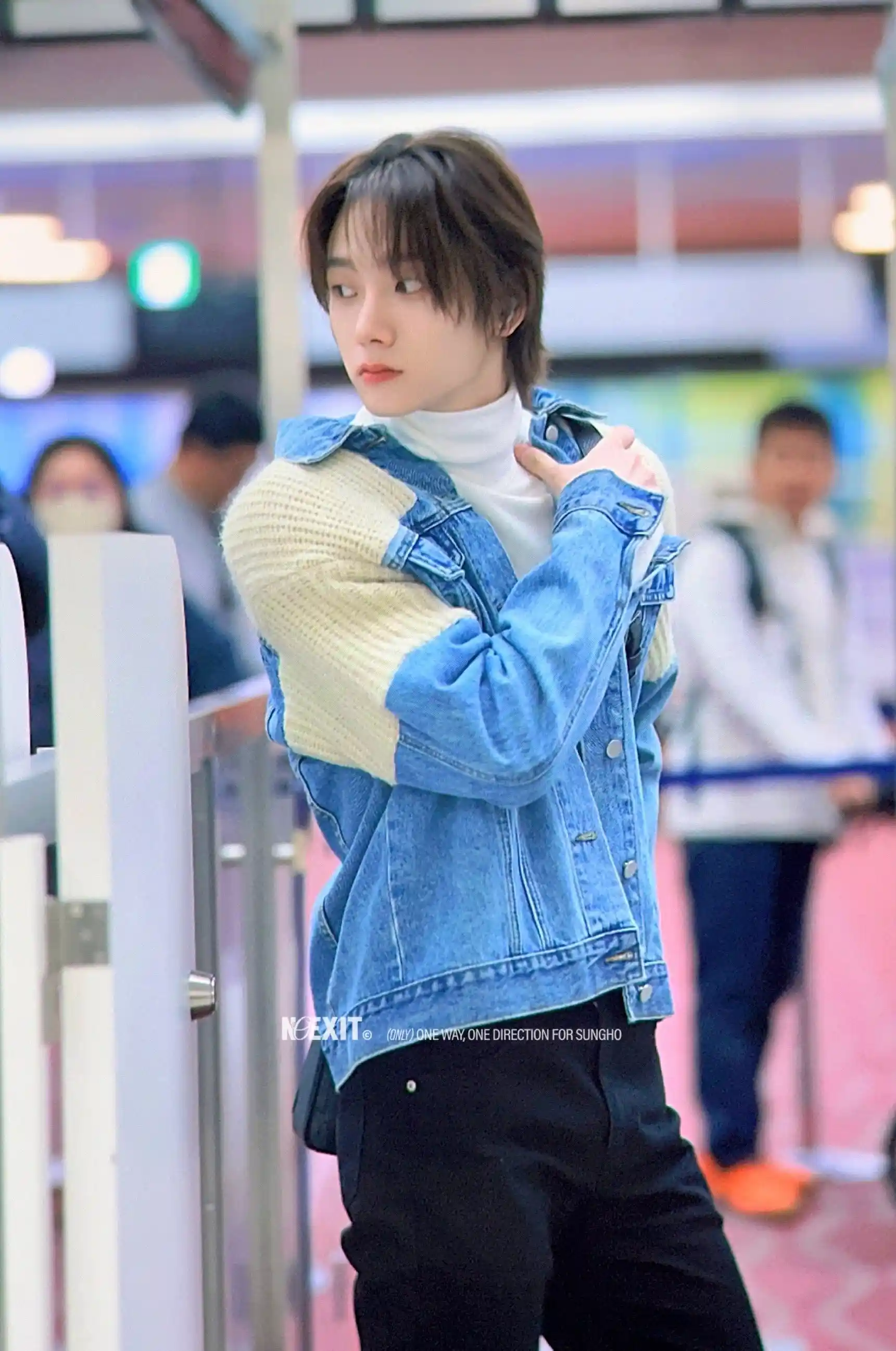 박성호 호왼 호른 프리뷰 고화질 (61) webp 지금보다 파랗게 더 더 파랗게 🌊 | 인스티즈