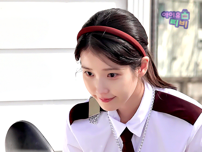 [잡담] 아이유 화장끼 없는 분위기가 너무 좋아서 미치겠어 | 인스티즈