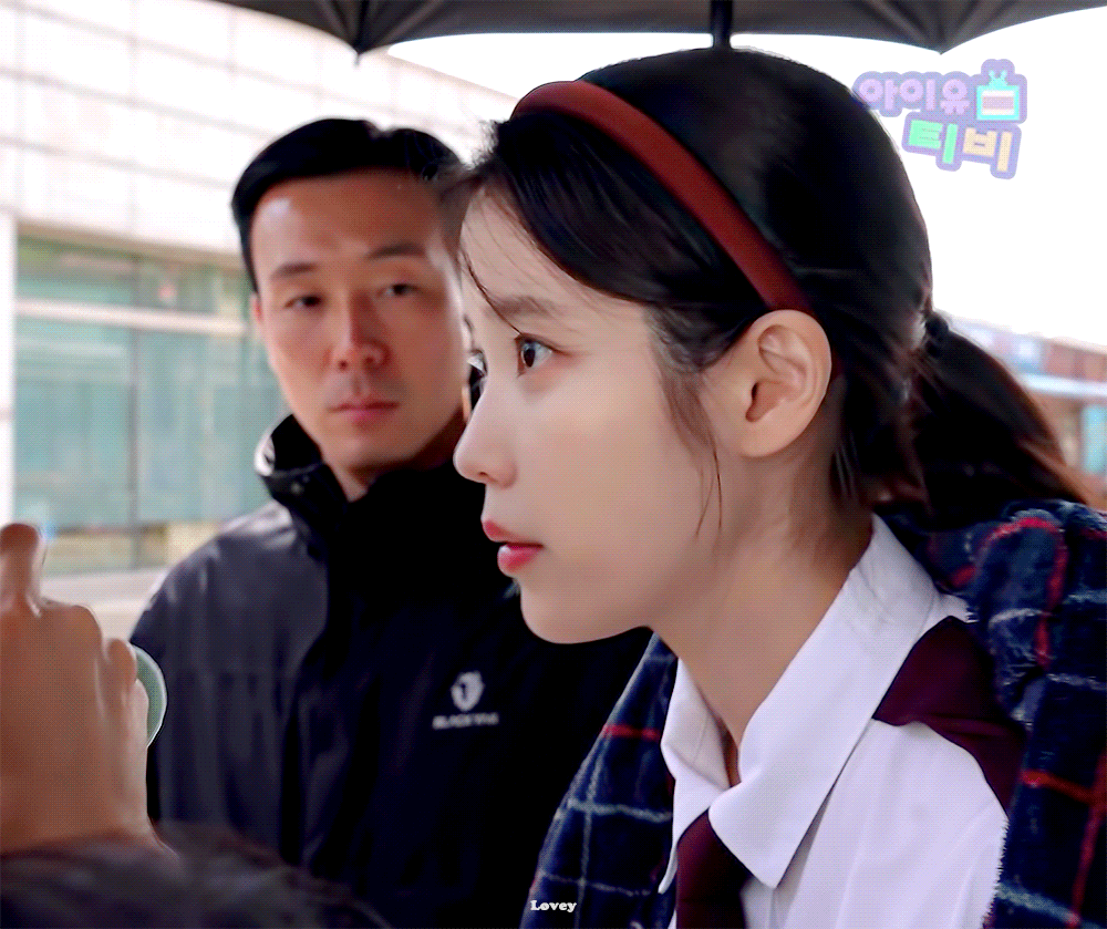 [잡담] 아이유 화장끼 없는 분위기가 너무 좋아서 미치겠어 | 인스티즈