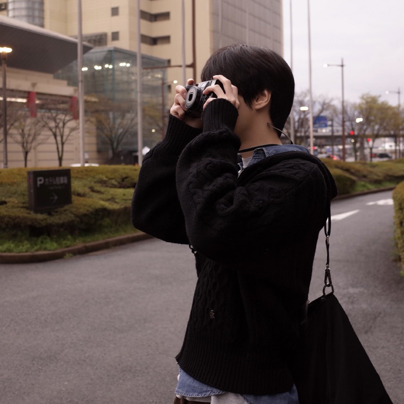 [잡담] 도영 이 꽈배기 후드집업 손민수햇는데 | 인스티즈