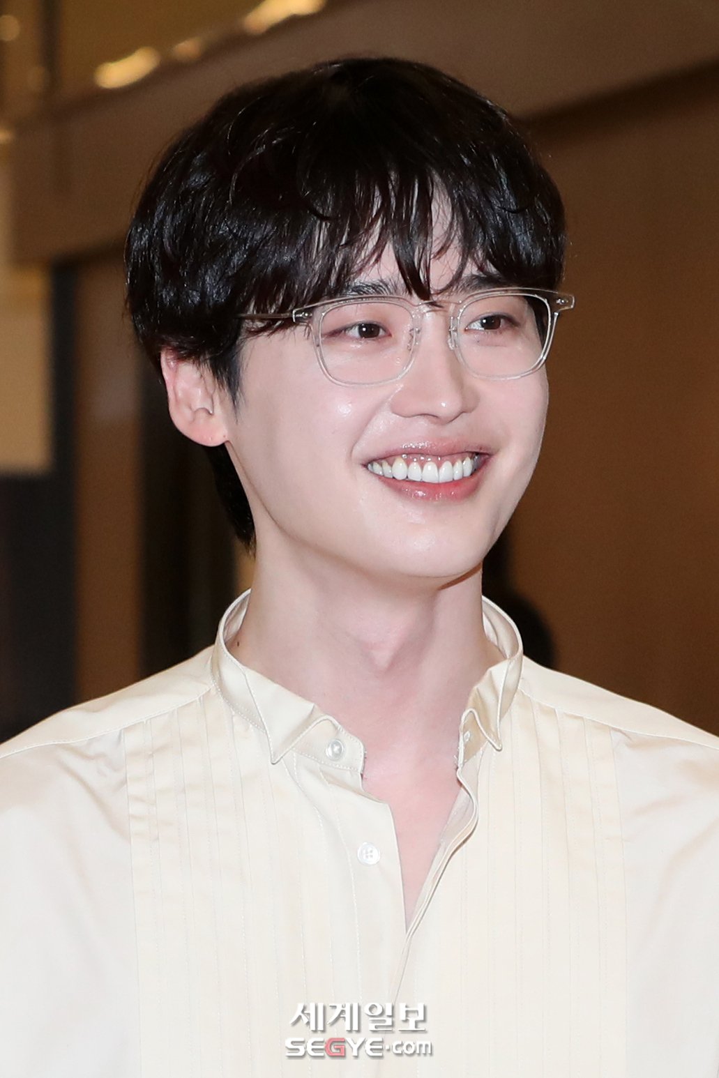 [잡담] 오늘 이종석 얼굴 미쳤다(p) 피부가 ㄹㅇ 부러움 | 인스티즈