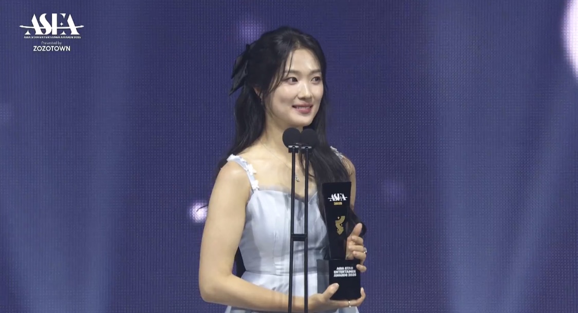 [잡담] 김혜윤 2부 드레스 | 인스티즈