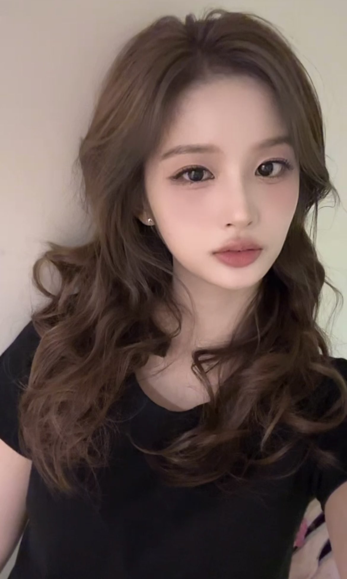 [잡담] 나는 배우중에선 수지 아이돌중에선 설윤이 젤 예뿐거 같음 | 인스티즈