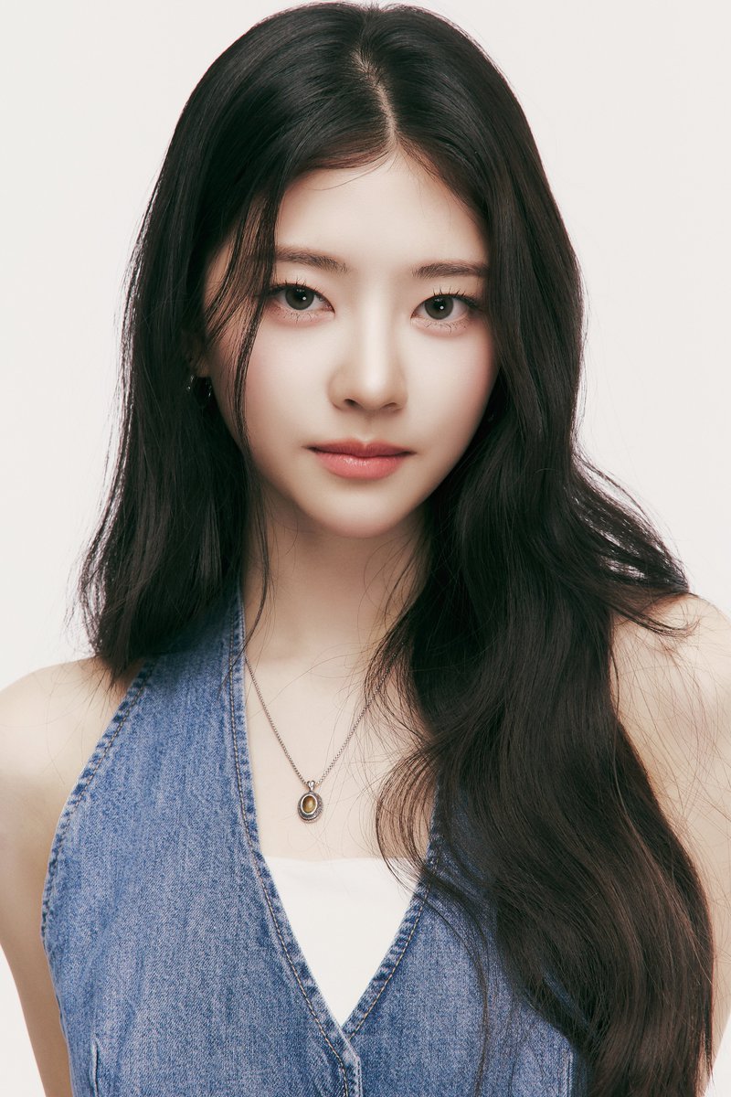 비주얼로 손꼽을 수 있을 것 같은 어제자 데뷔한 5세대 신인 여돌 | 인스티즈