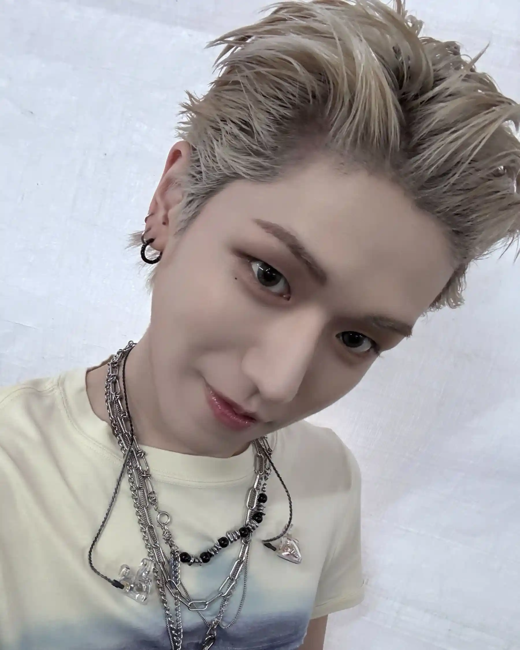 이상혁 이리우 링왼 링른 깔 좋은 셀카 (4) webp 공유 | 인스티즈