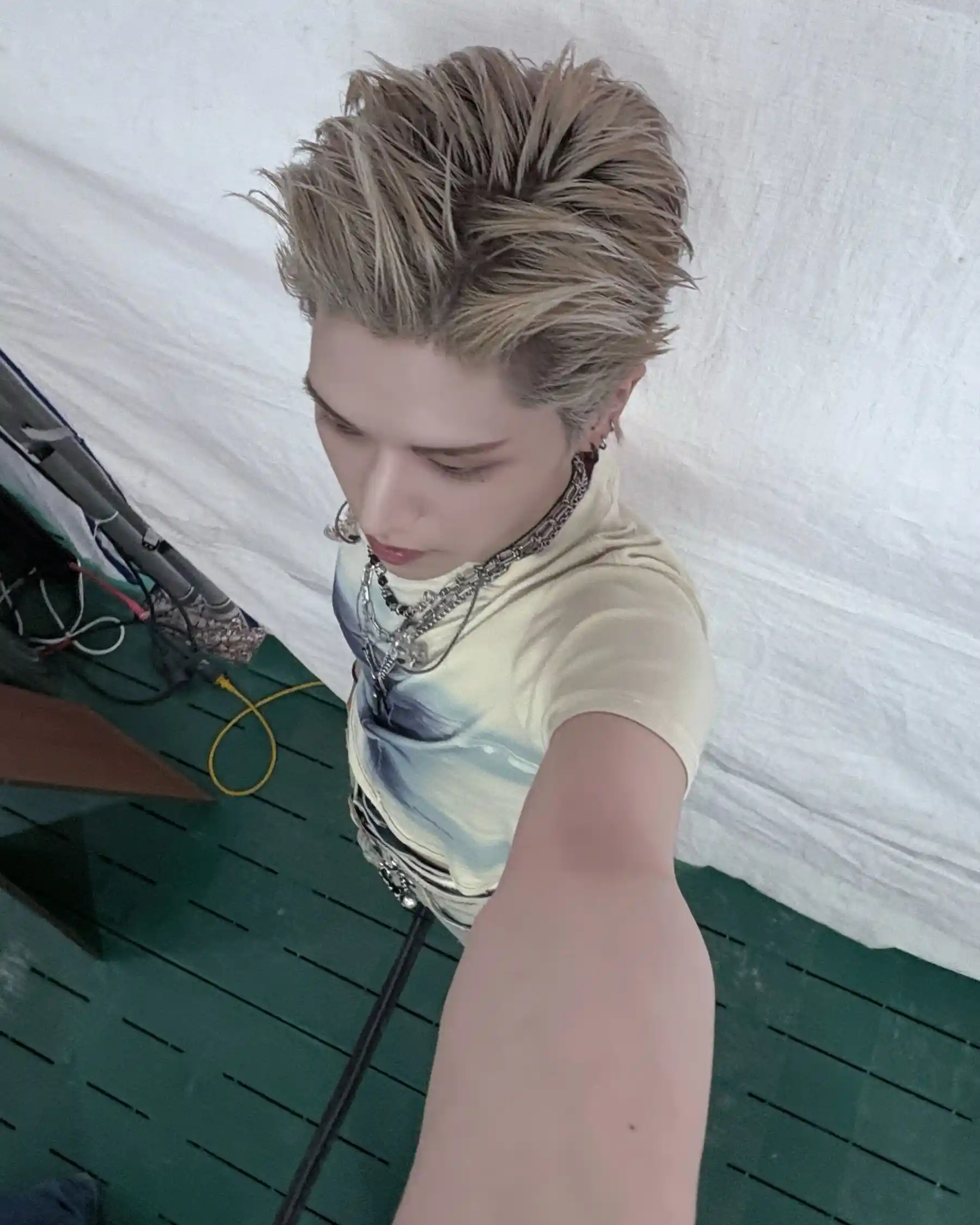 이상혁 이리우 링왼 링른 깔 좋은 셀카 (4) webp 공유 | 인스티즈