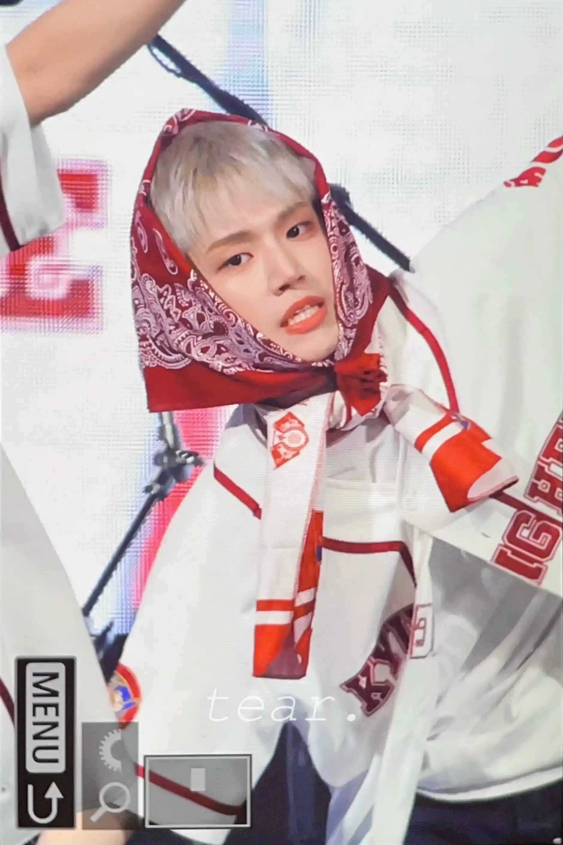 이리우너라 리우야 노올자 이리우 이상혁 링왼 링른 고화질 프리뷰 남찍사 (34) webp 공유 | 인스티즈