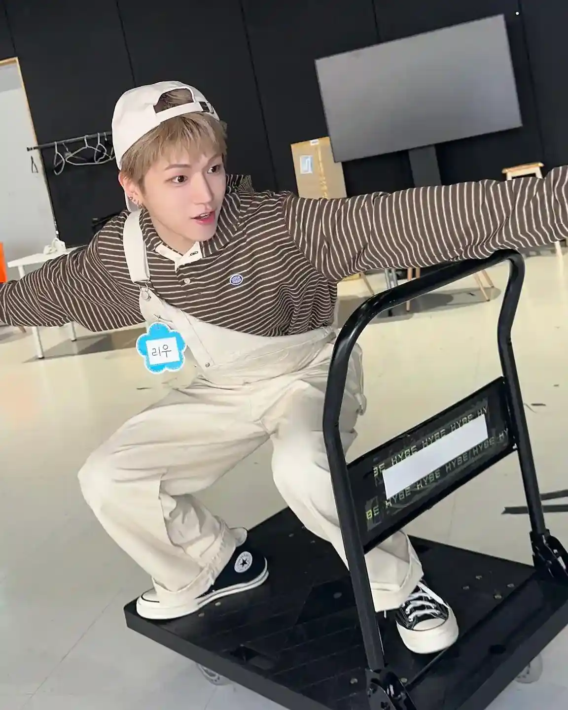 이리우너라 리우야 노올자 이리우 이상혁 링왼 링른 고화질 프리뷰 남찍사 (34) webp 공유 | 인스티즈