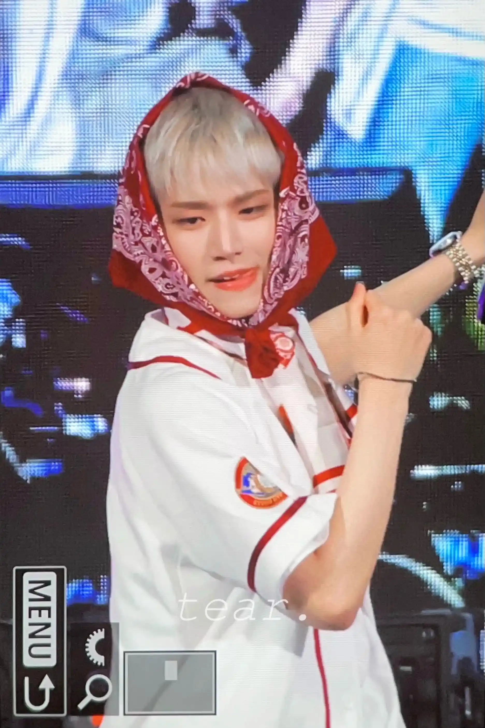 이리우너라 리우야 노올자 이리우 이상혁 링왼 링른 고화질 프리뷰 남찍사 (34) webp 공유 | 인스티즈