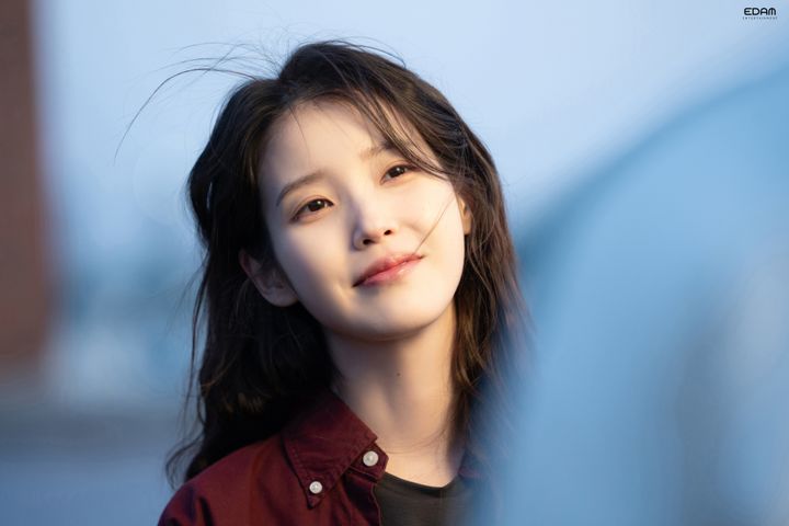 [잡담] 아이유 너무 잘생겼어😇 | 인스티즈