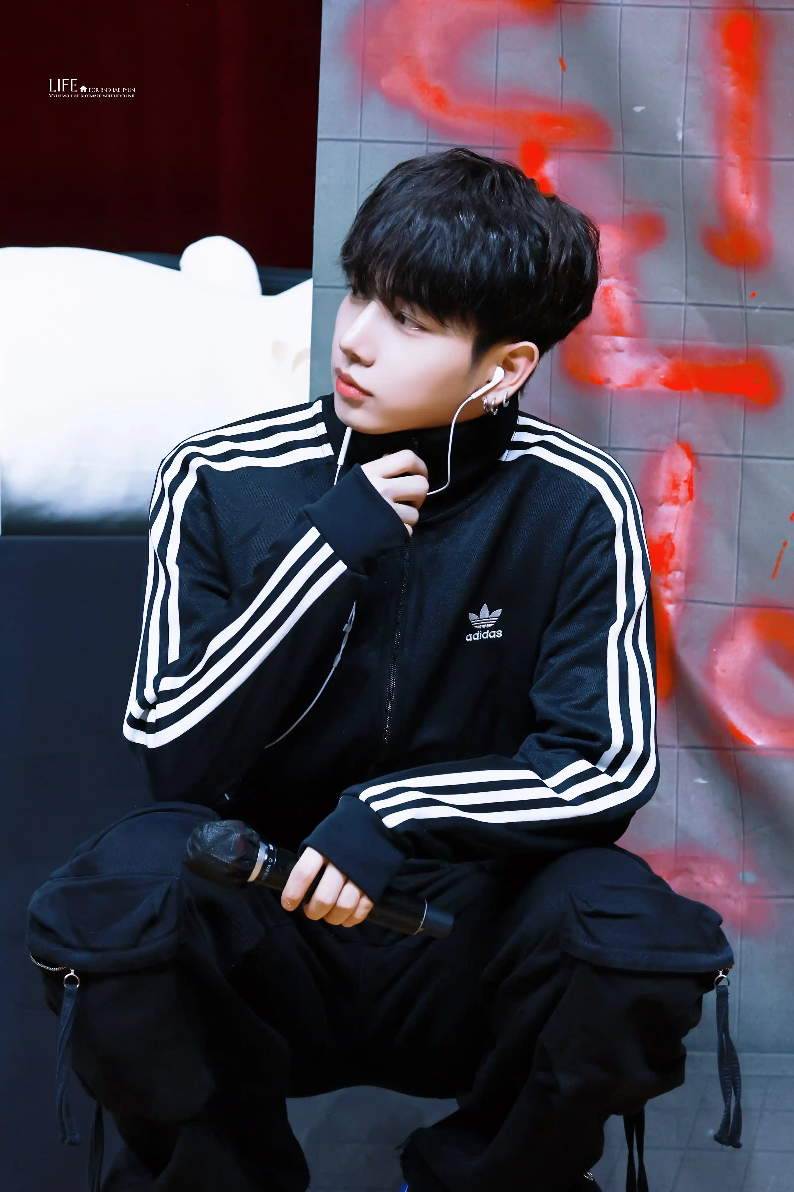 명재현 명왼 명른 고화질 (8) webp 공유 | 인스티즈