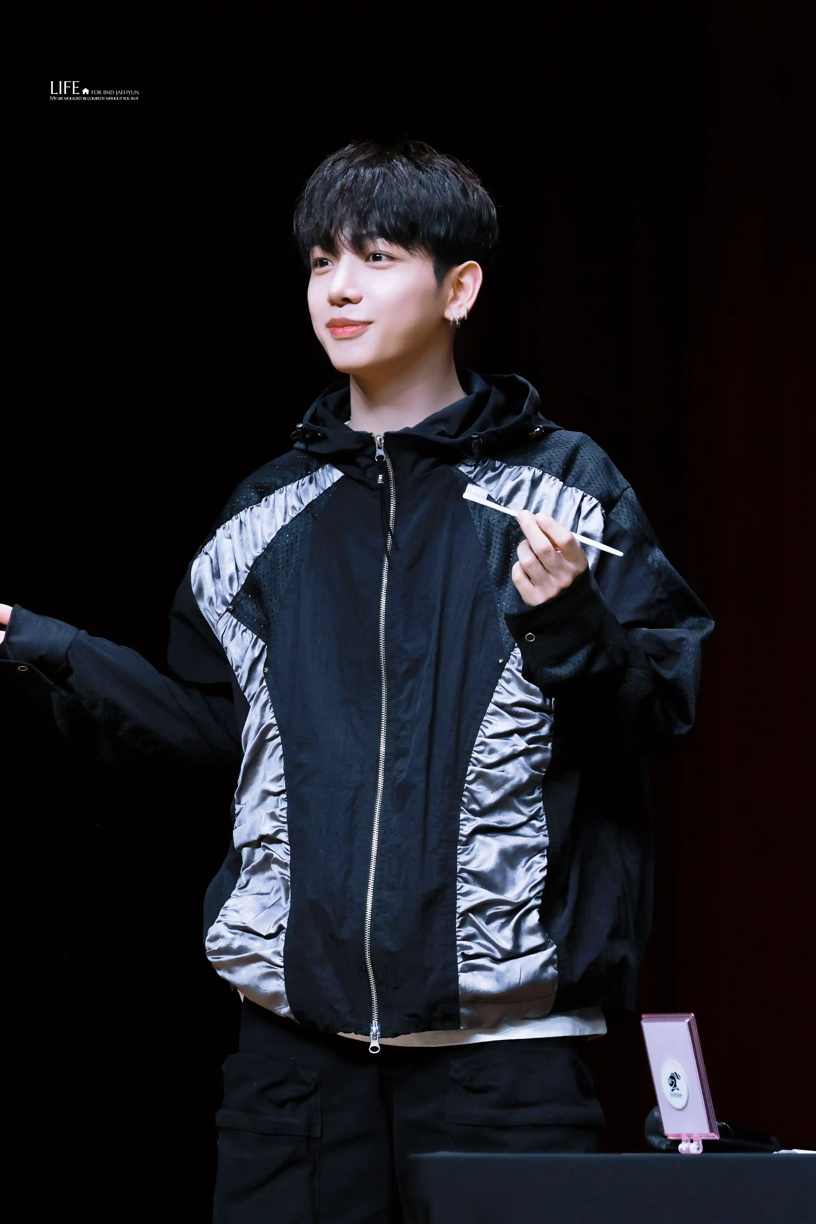 명재현 명왼 명른 고화질 (8) webp 공유 | 인스티즈