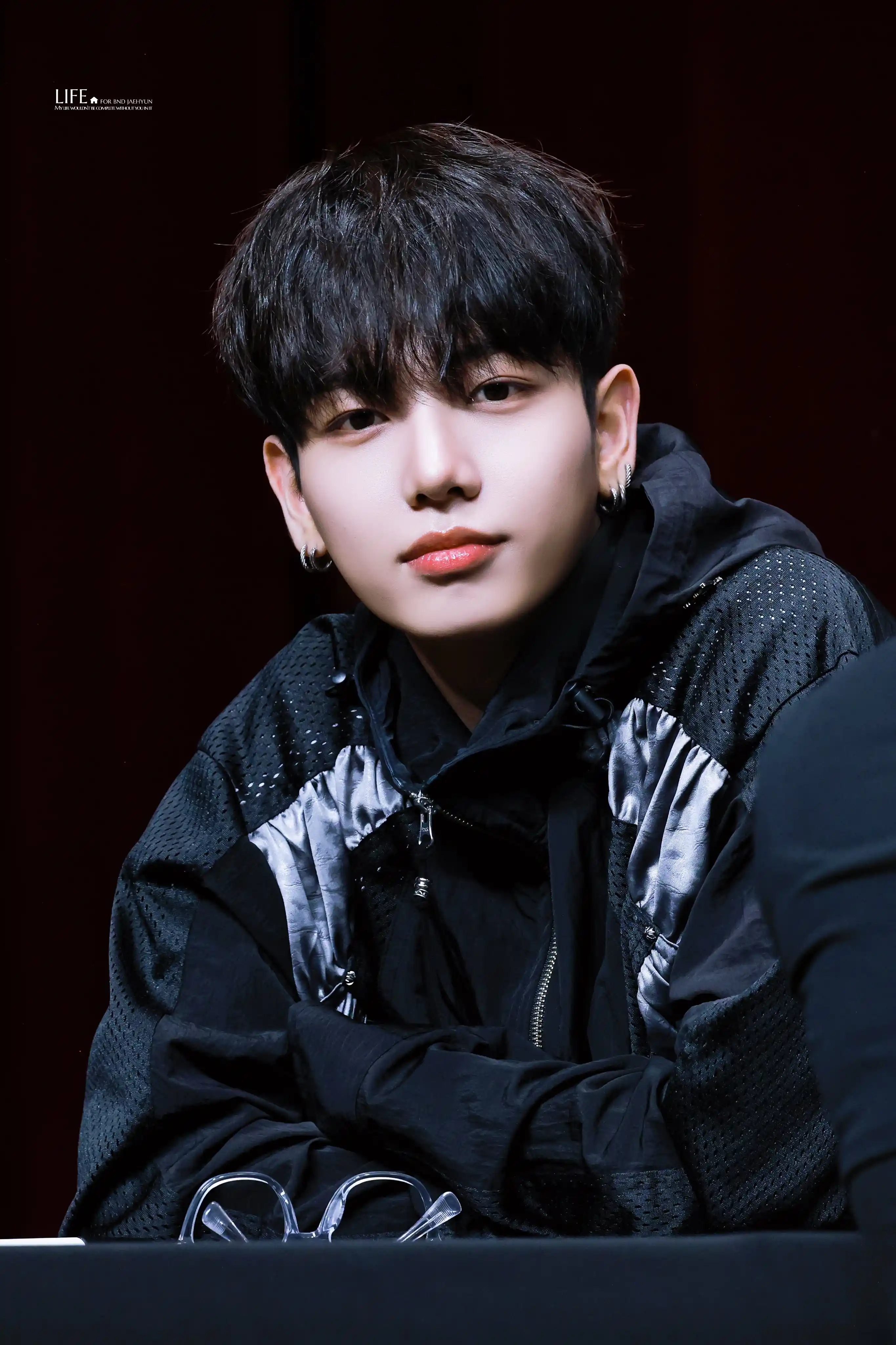 명재현 명왼 명른 고화질 (8) webp 공유 | 인스티즈