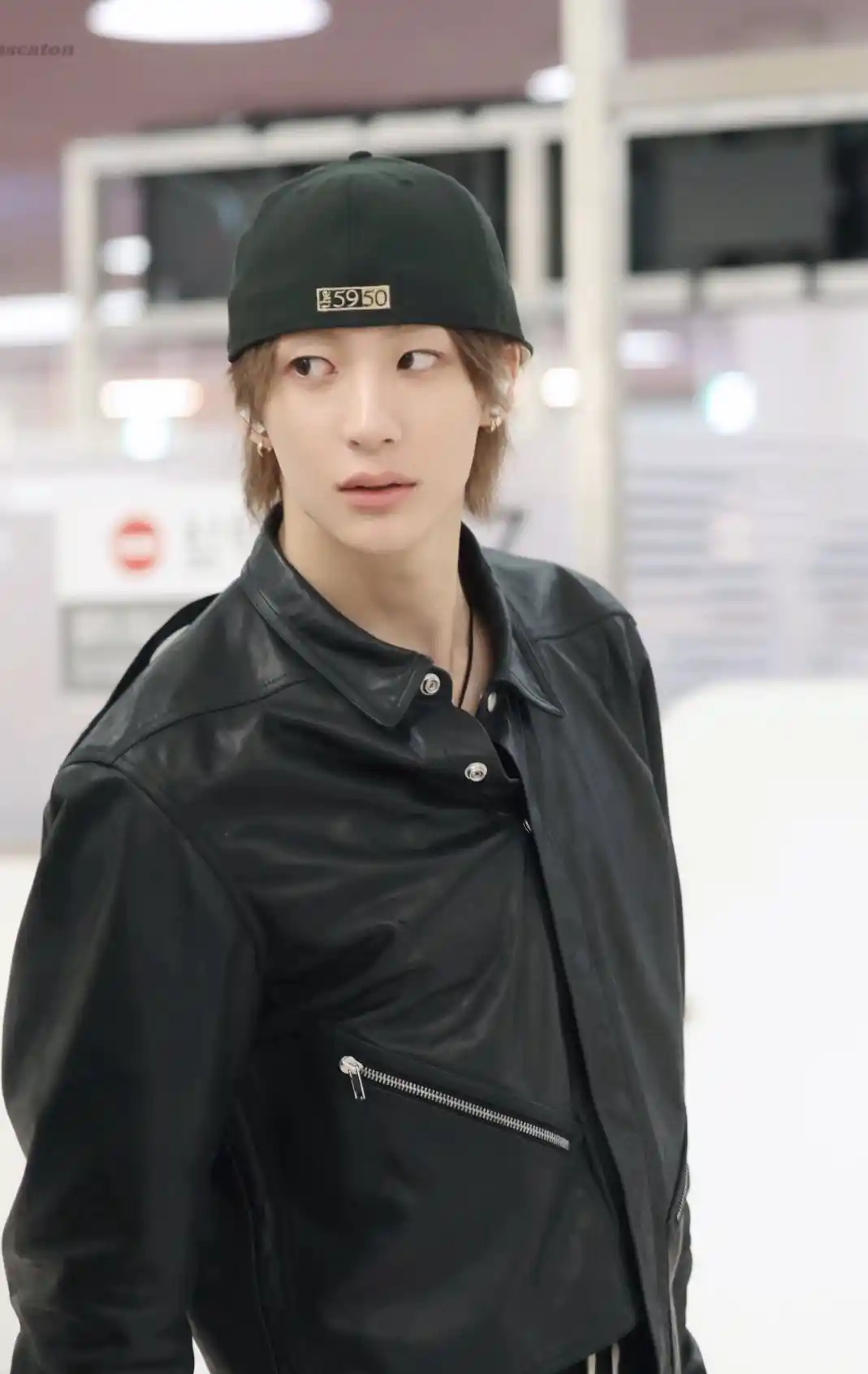 이찬영 톤왼 톤른 프리뷰 공항 남찍사 고화질 (28) webp 공유 | 인스티즈