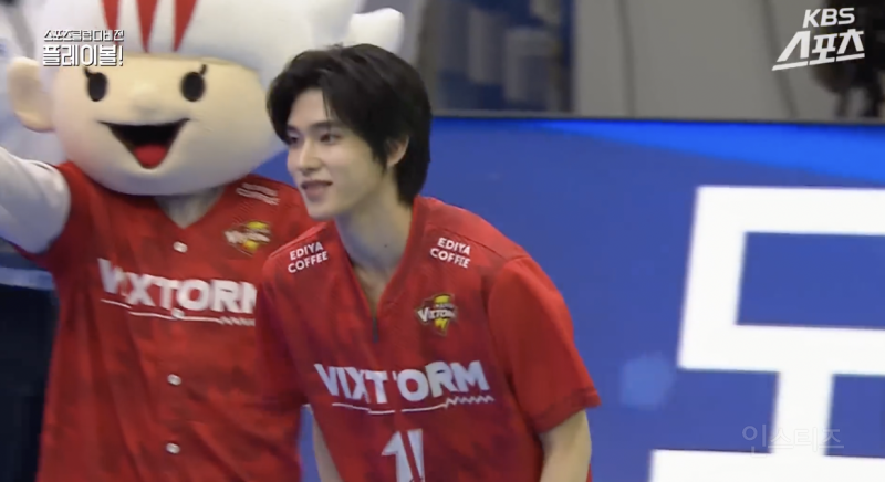 요즘 잘생김이 기본값인 것 같은 배구선수 .jpgif | 인스티즈