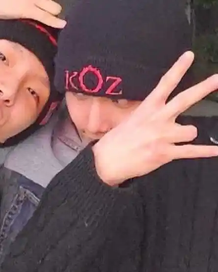 코즈의 아들 명재현 명왼 명른 고화질 남찍사 셀카 (6) webp 공유 | 인스티즈