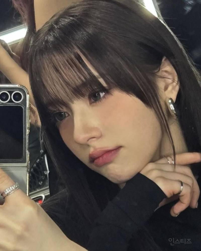 코로 사과도 깎겠다는 소리듣는 아이돌 | 인스티즈