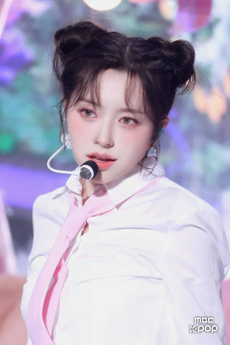 코로 사과도 깎겠다는 소리듣는 아이돌 | 인스티즈