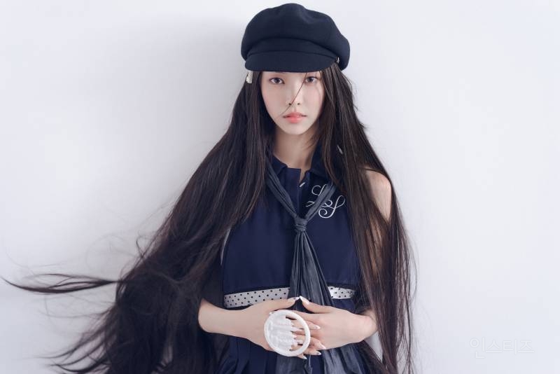 ILLIT(아일릿) 'bomb' Concept Photo (PINK BOMB Ver.) | 인스티즈